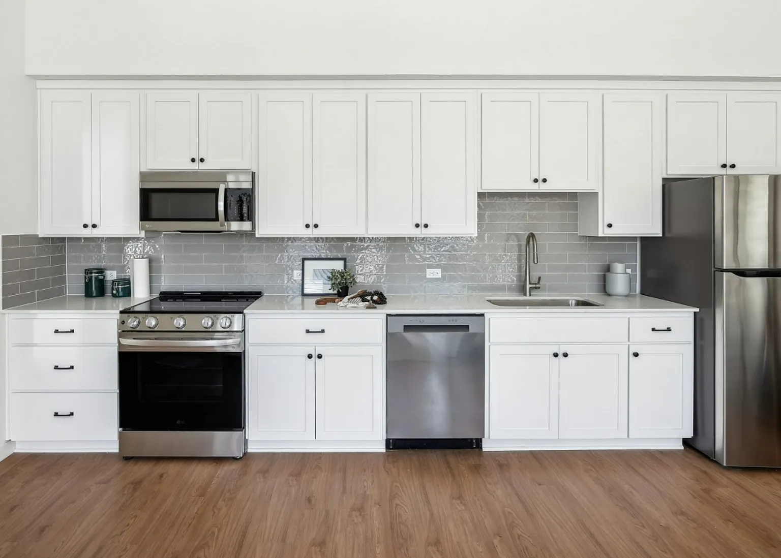 Lincoln Street Apartments — Photo 2