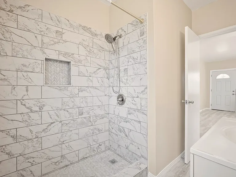 327 S Lincoln Pl — Photo 13