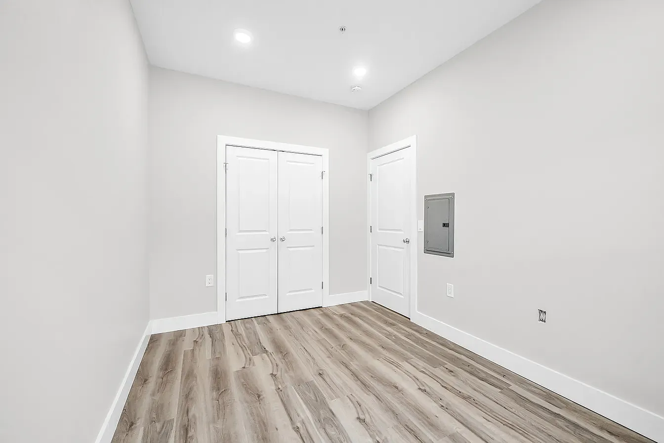 2 bed, 950 sqft, $2,800 — Photo 4