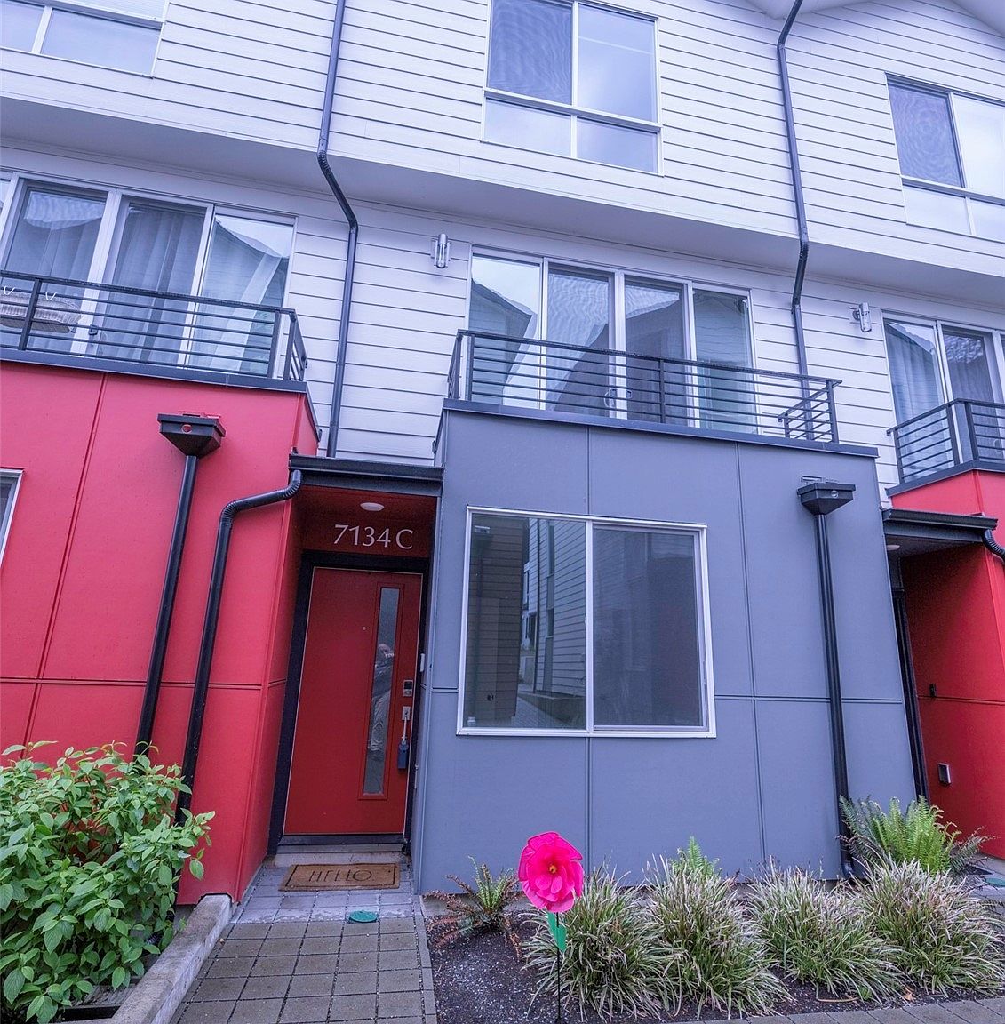 7134 Beacon Avenue S UNIT C, Seattle, WA 98108 | Zillow