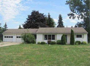 1201 Baldwin Rd, Lapeer, MI 48446