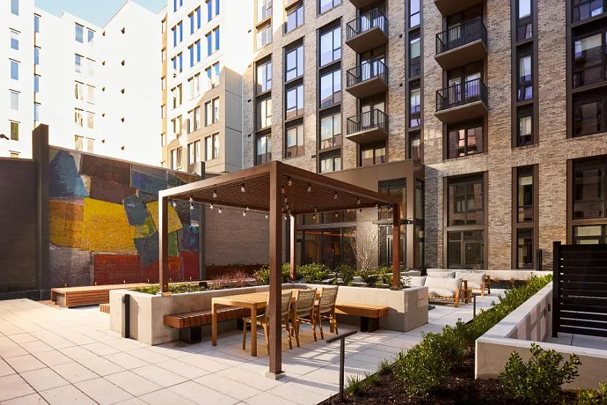 NOVEL 14th Street by Crescent Communities — Photo 2