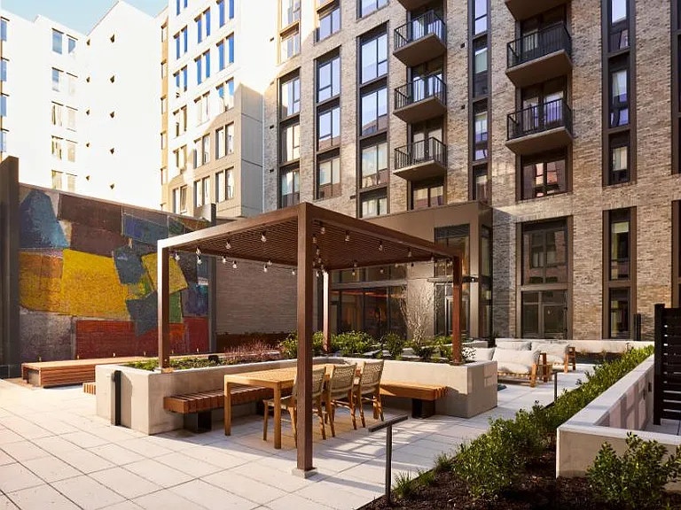 NOVEL 14th Street by Crescent Communities — Photo 2