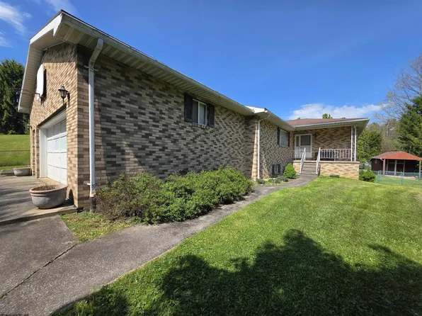 37 Belinda Dr, Fairmont, WV 26554