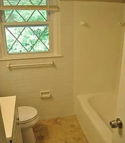2113 Seavey Dr — Photo 7