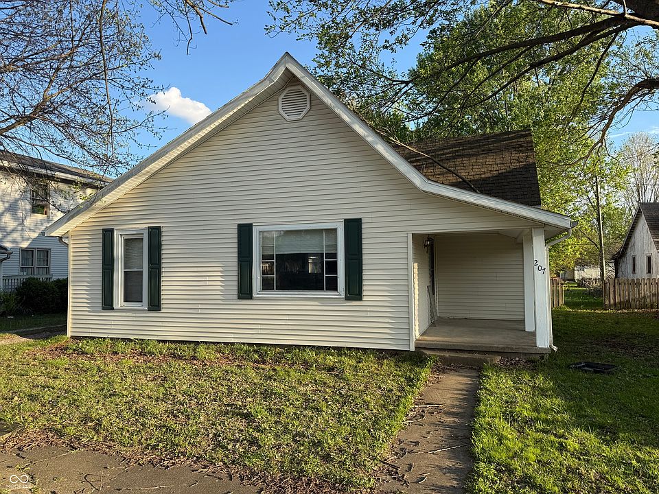 1st image of 207 E Pine St
