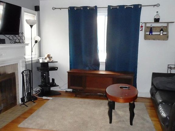 5th image of 527 N Willow St