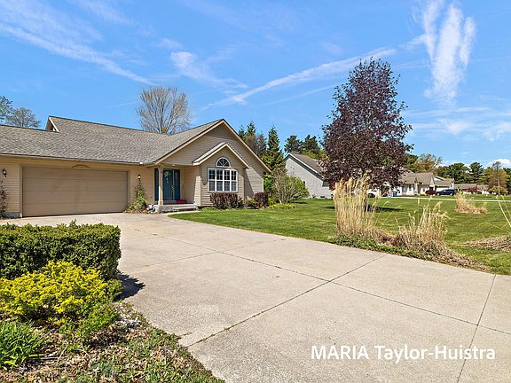 5th image of 3689 Whispering Woods Dr