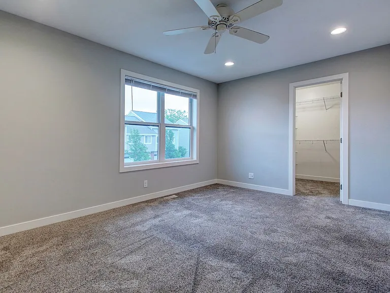 298 Northwest Xing — Photo 16