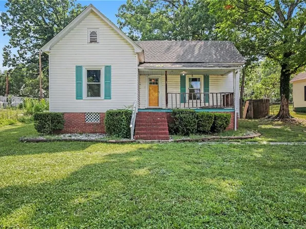 127 Erwin St, Cooleemee, NC 27014