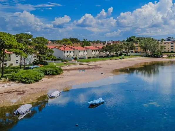 2700 Bayshore Blvd APT 525, Dunedin, FL 34698