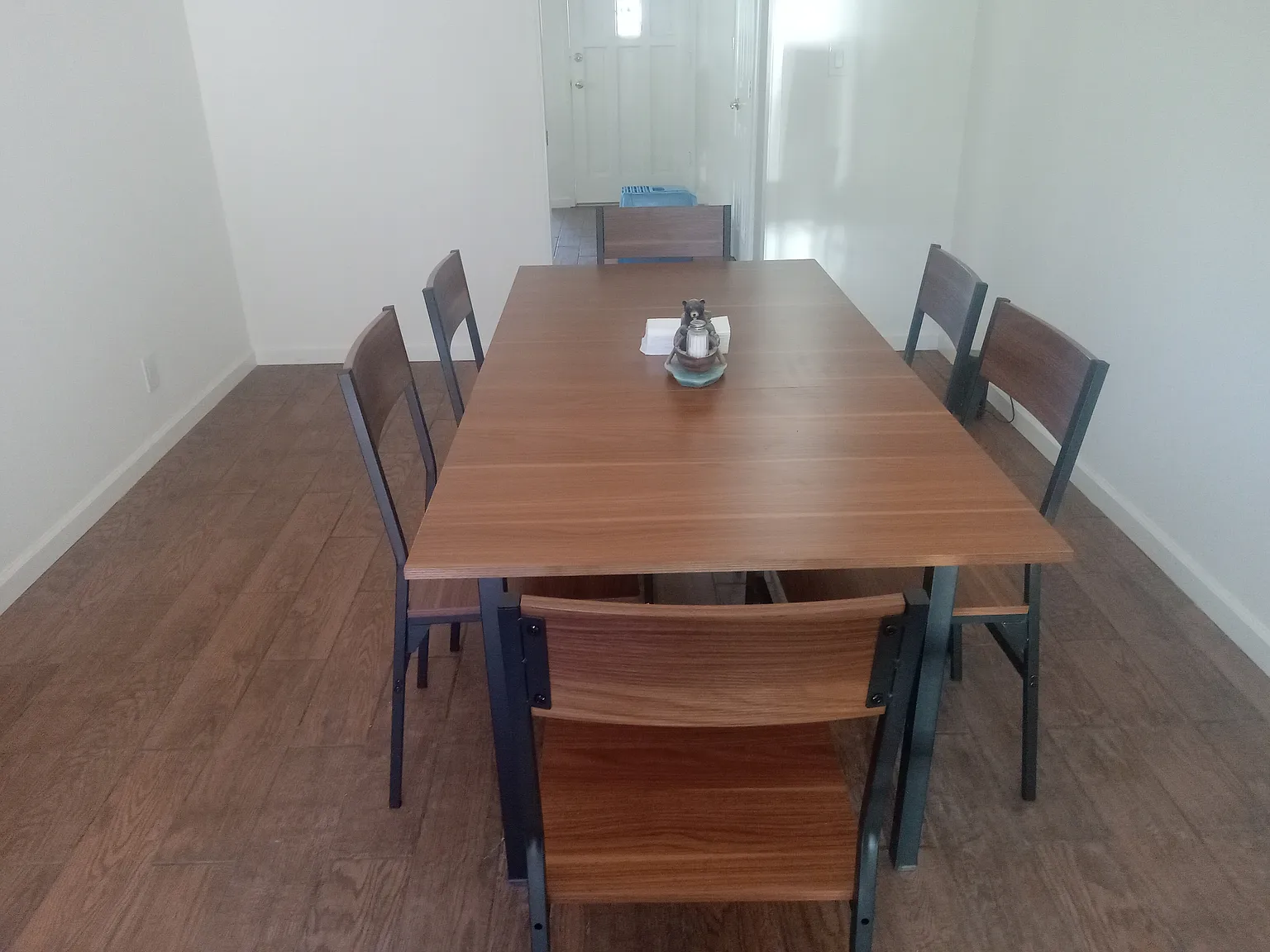 4 bed, $9,875 — Photo 3