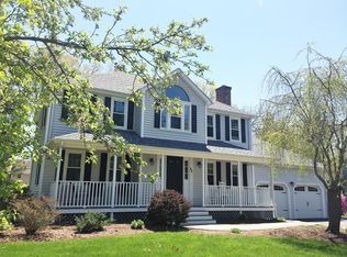 32 Ledgebrook Dr, North Attleboro, MA 02760