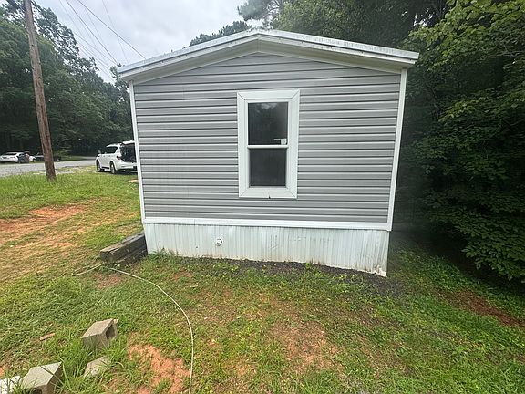 4th image of 89 Oak Hill Dr