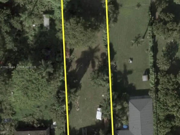 411 NE 152nd St, Miami, FL 33162