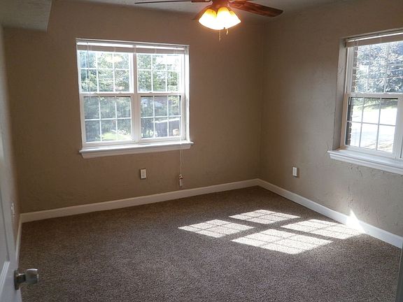 4th image of 450 Madison Ave #0