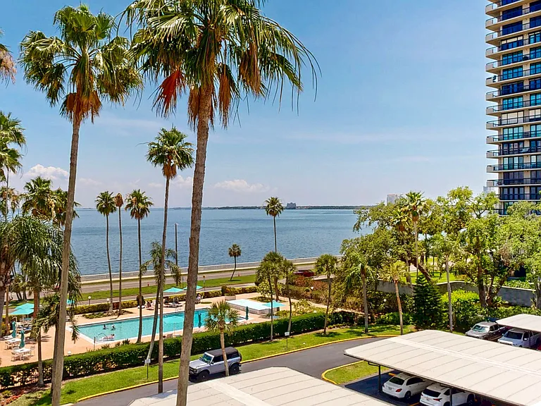 2401 Bayshore Blvd #502 — Photo 7