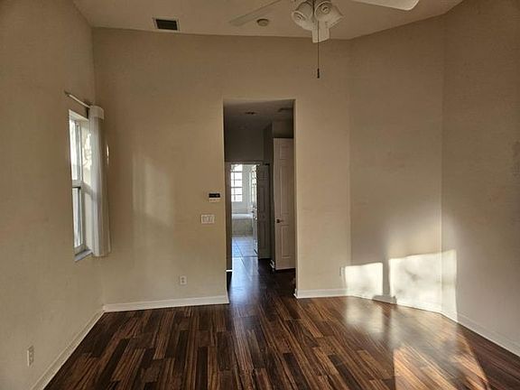 4th image of 5842 NW 123rd Ave