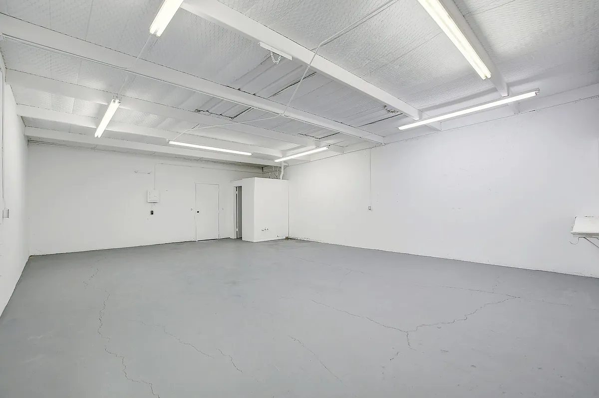 Building Photo - 1419 Fleming Dr #5