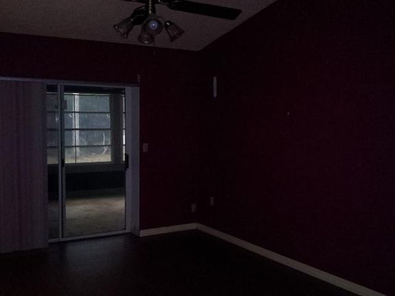 4th image of 38 Westbriar Ln