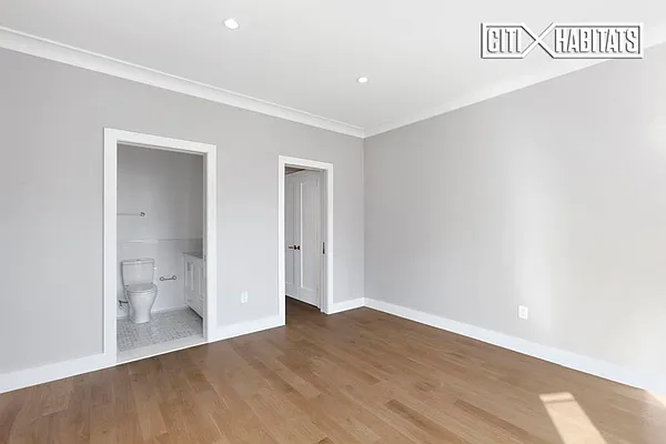 Rented by Citi Habitats | media 43