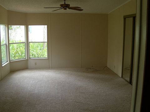 5th image of 319 Notch Ln