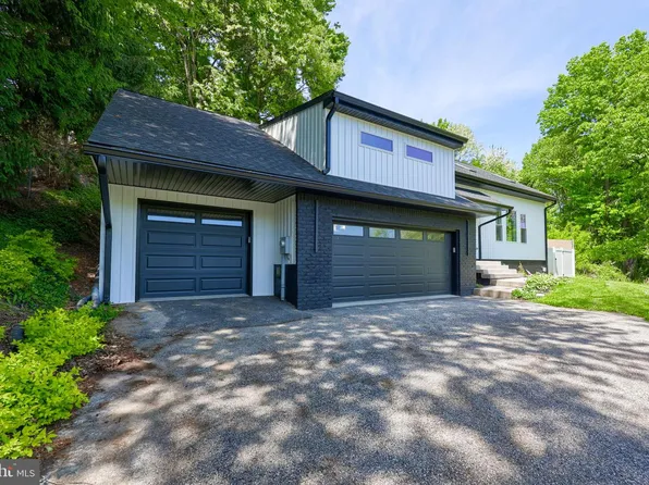 1321 Valley View Rd, York, PA 17403