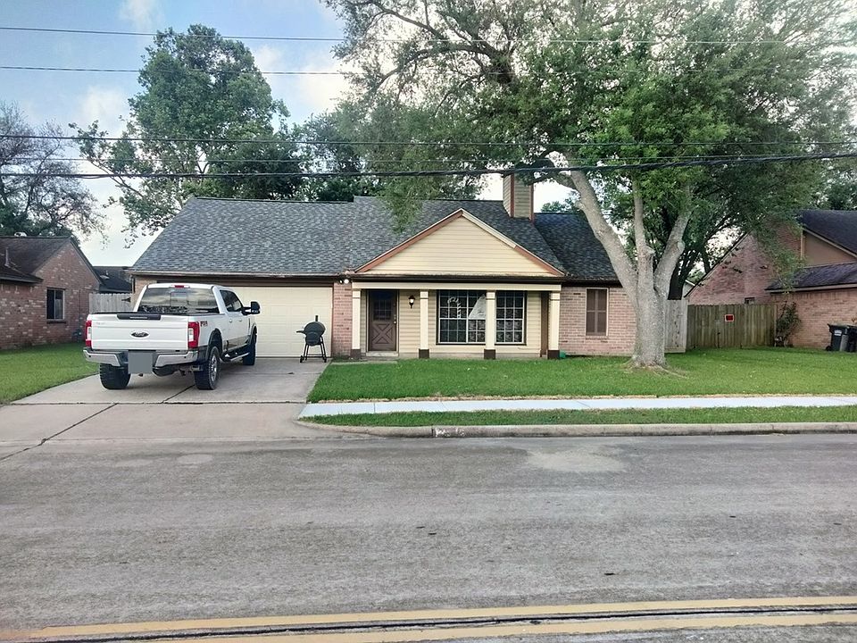 1st image of 2430 Shady Bend Dr