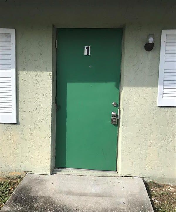 1st image of 570 13th Pl #1