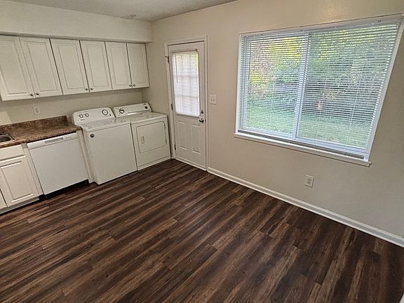 4th image of 200 Buck Jones Rd APT 10