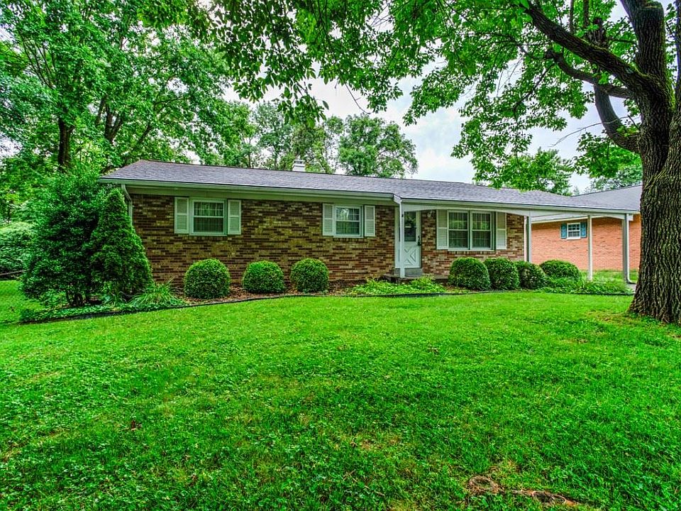 1st image of 4826 Cunningham Dr