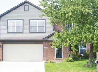 762 Spruce Dr, Greenwood, IN 46143