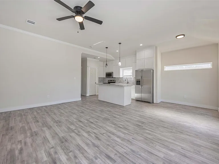 2708 Sam Wilson St — Photo 17
