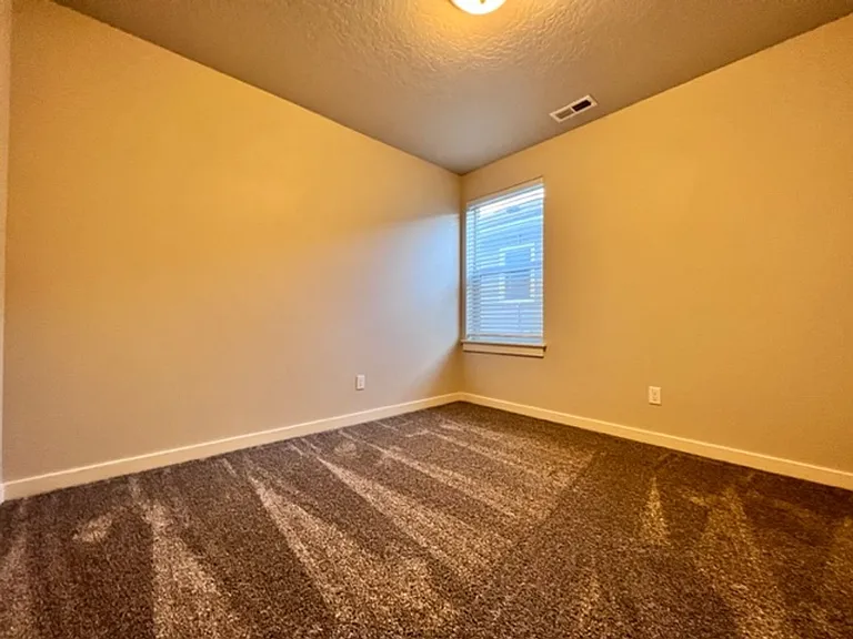 3121 N Lochness Ave — Photo 20