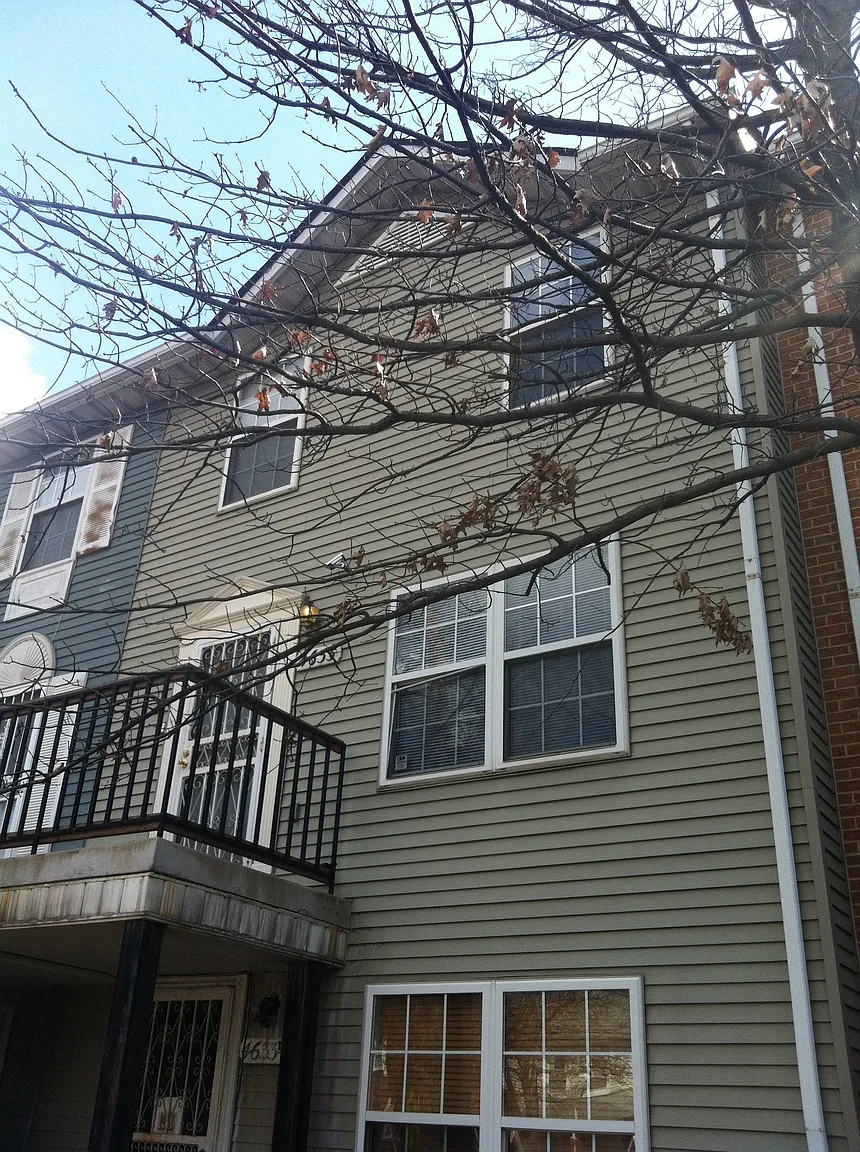 4633 Minnesota Ave NE photo 1