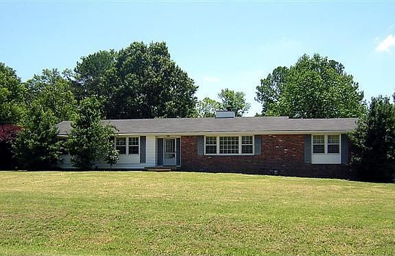 Lots of mature trees and privacy.