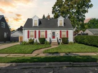 7712 34th Ave, Kenosha, WI 53142