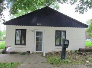 705 Elm St, Grinnell, IA 50112