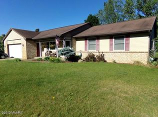 6565 Lonnee Ct NW, Comstock Park, MI 49321