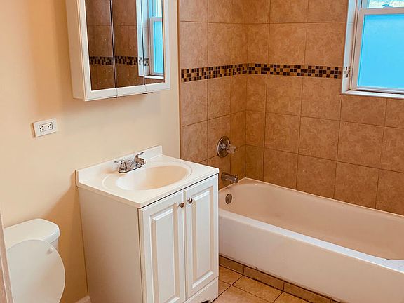 5th image of 2046 E 73rd St #1W