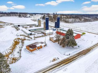 S4121 Crawford St, Baraboo, WI 53913