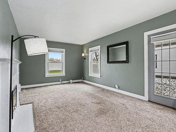 5th image of 2809 Whittier Dr