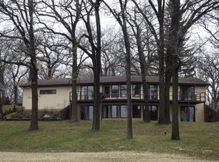 3303 Bay Rd, Delavan, WI 53115