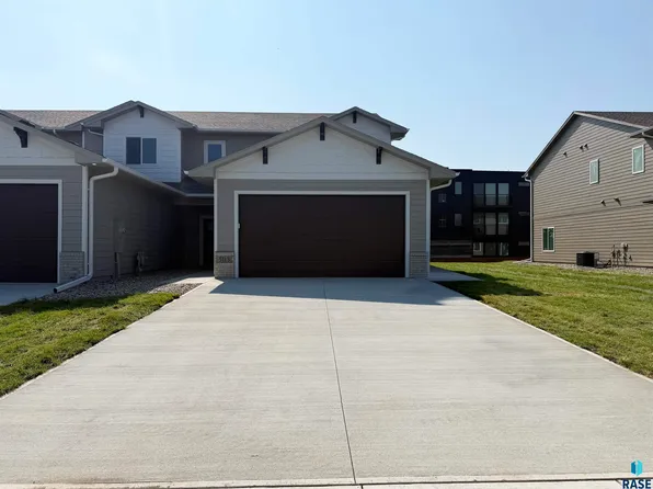 5113 E 67th St, Sioux Falls, SD 57108
