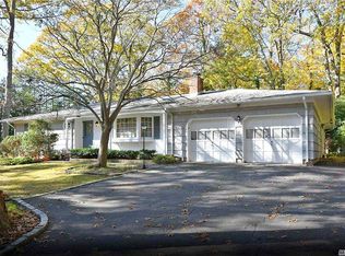 1 Kettle Knoll Path, Miller Place, NY 11764