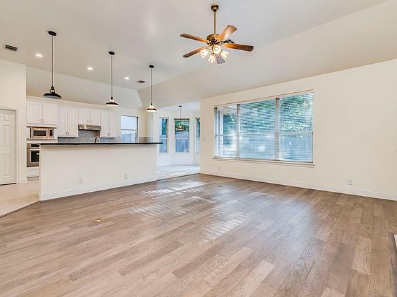 4th image of 11317 Rockwell Ct