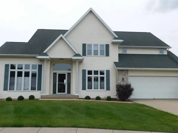 1841 Indian Springs Ct, Freeport, IL 61032