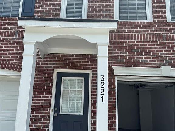 2nd image of 3221 Mill Springs Cir