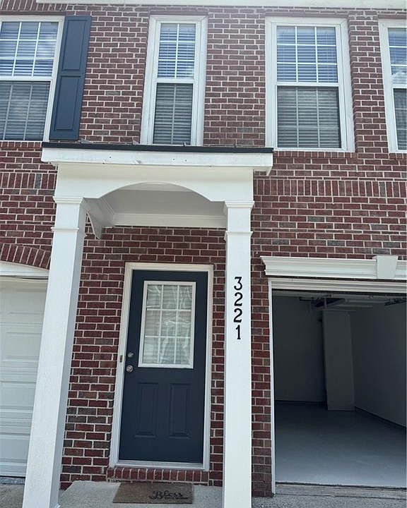 1st image of 3221 Mill Springs Cir