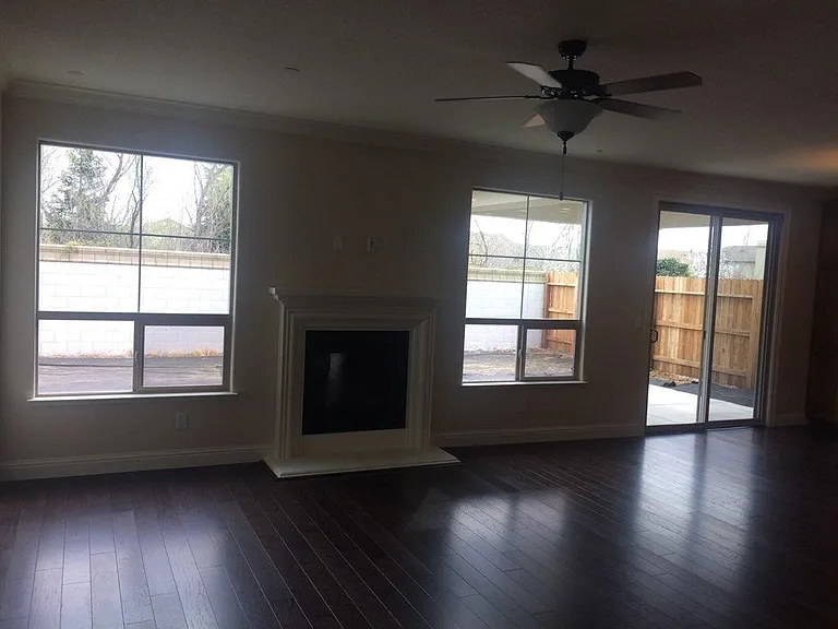 1818 Newark Way — Photo 3